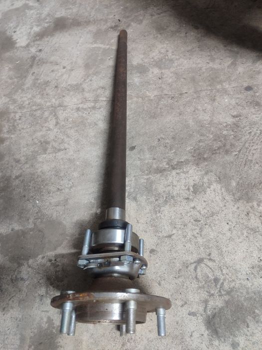 Полулсь нива шевроле  ,нива 2121