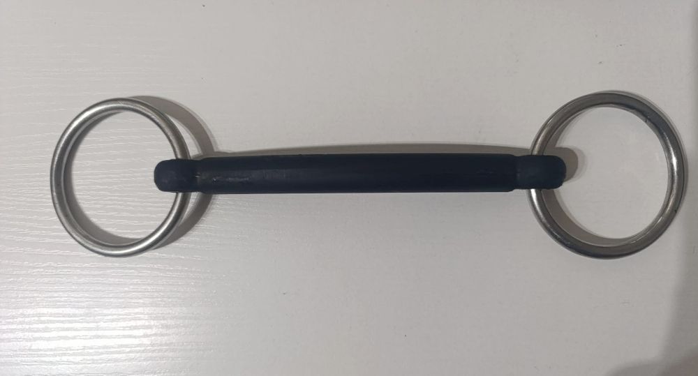 Proste wędzidło gumowe z ruchomymi kółkami