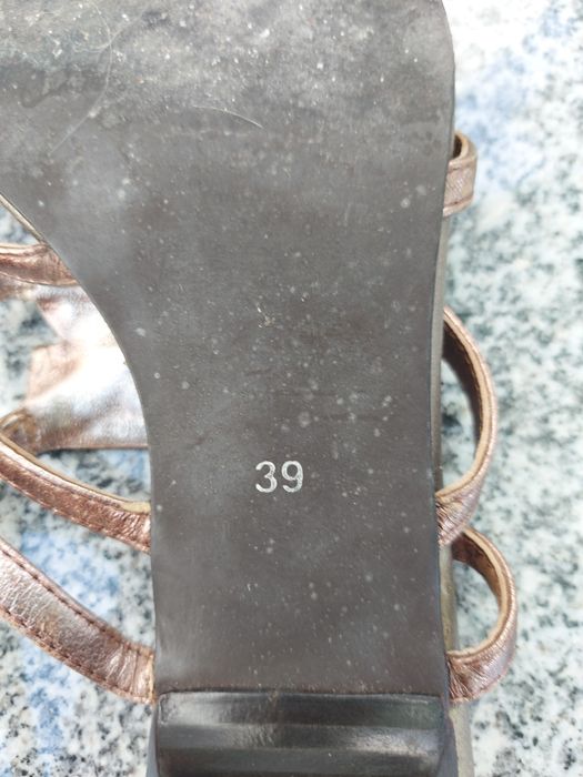 Sandálias de salto médio cor de Cobre 39