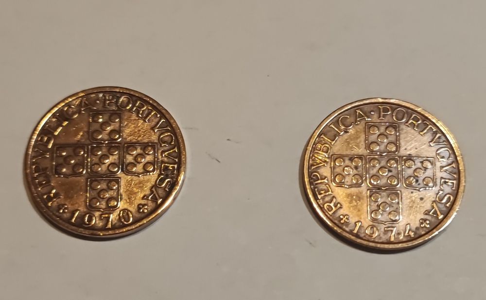 Moedas de 50 centavos 1970 e 1974