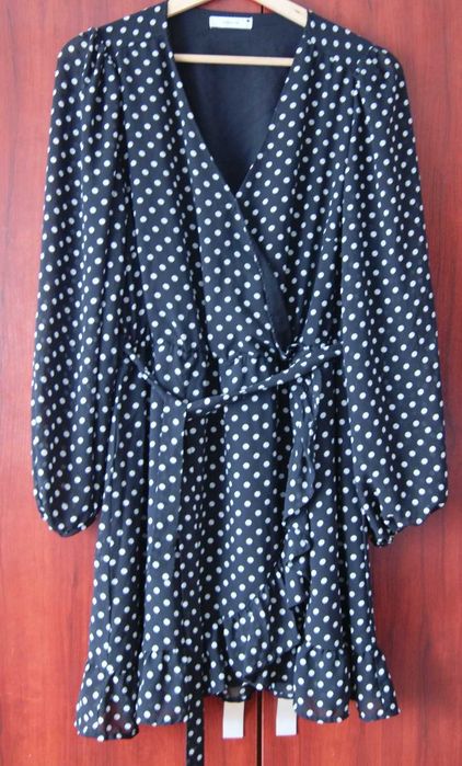 Sukienka czarna w grochy RESERVED Rozm. XL