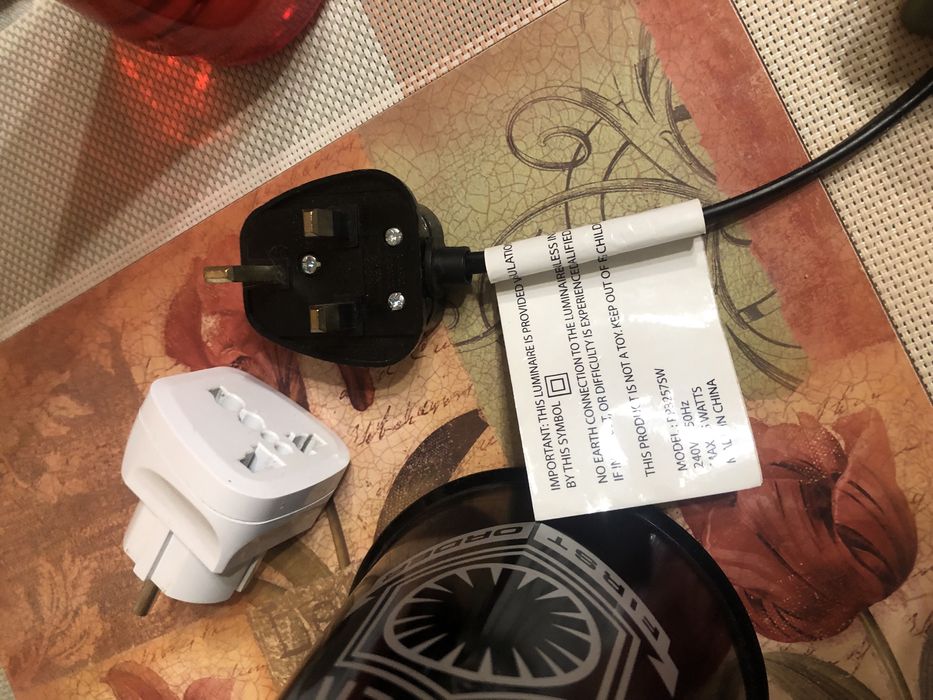 Лампа лавовая красная