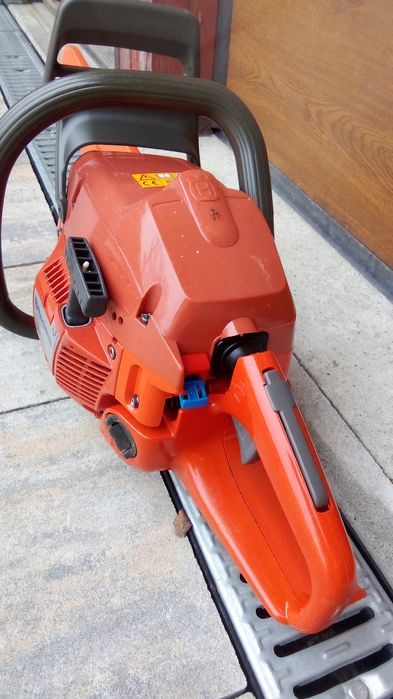 Husqvarna 340 moc 2,7 KM