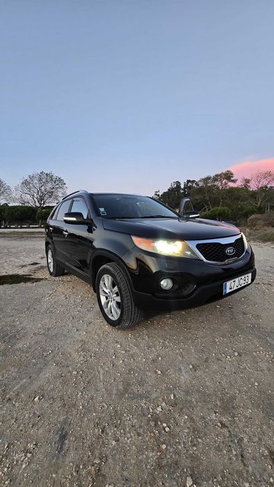 Kia Sorento 2010 Automático | 7 Lugares | Único Dono | Pele | Teto Panorâmico
