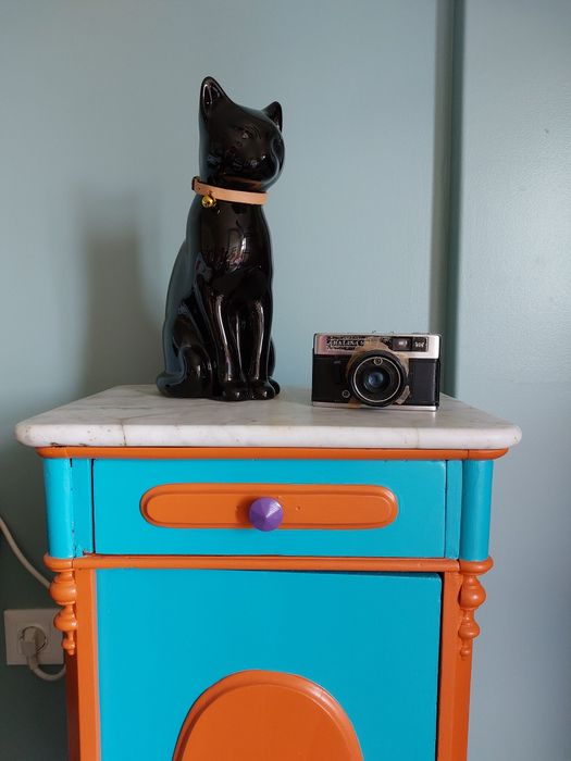 móvel antigo renovado