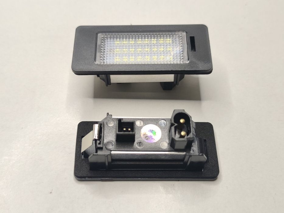 Par Plafonieres LED Matricula BMW E90 E91 E60 E61 E70 E71 Luz Branca Canbus Anti Erro Kit Par Novo