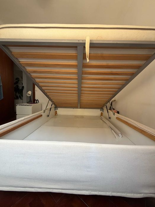 Cama Sommier Rebatível IKEA + Colchão (Muita Arrumação)