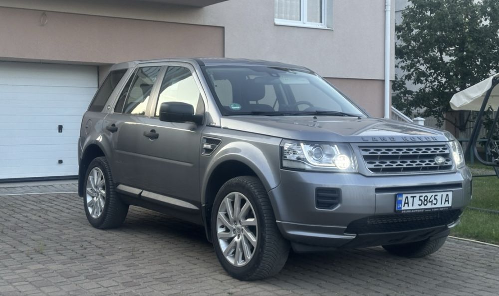 Land Rover Freelander 2013рік