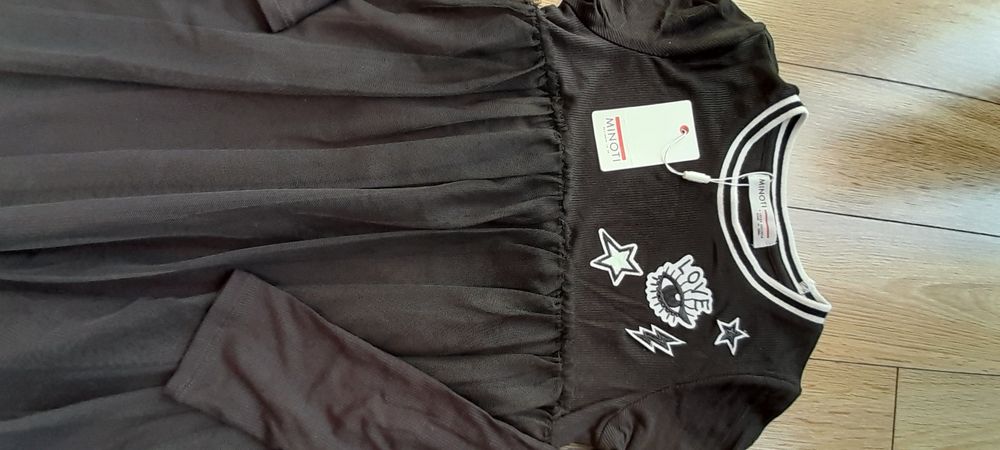 Sukienka r. 134/140 nowa