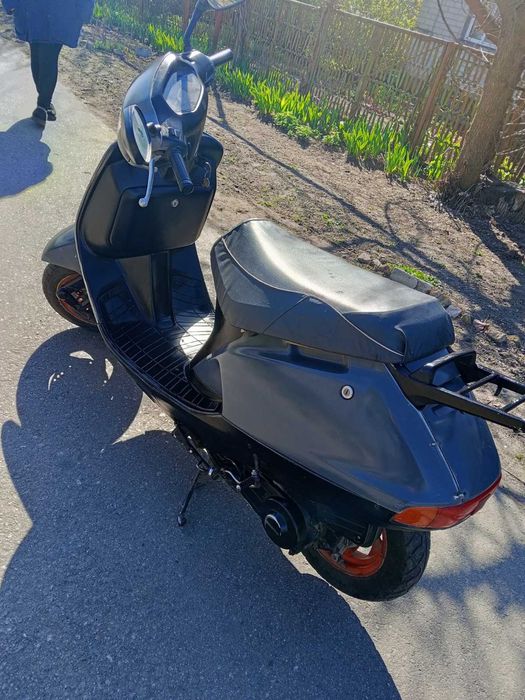 Продам скутер,Honda Lead AF 20