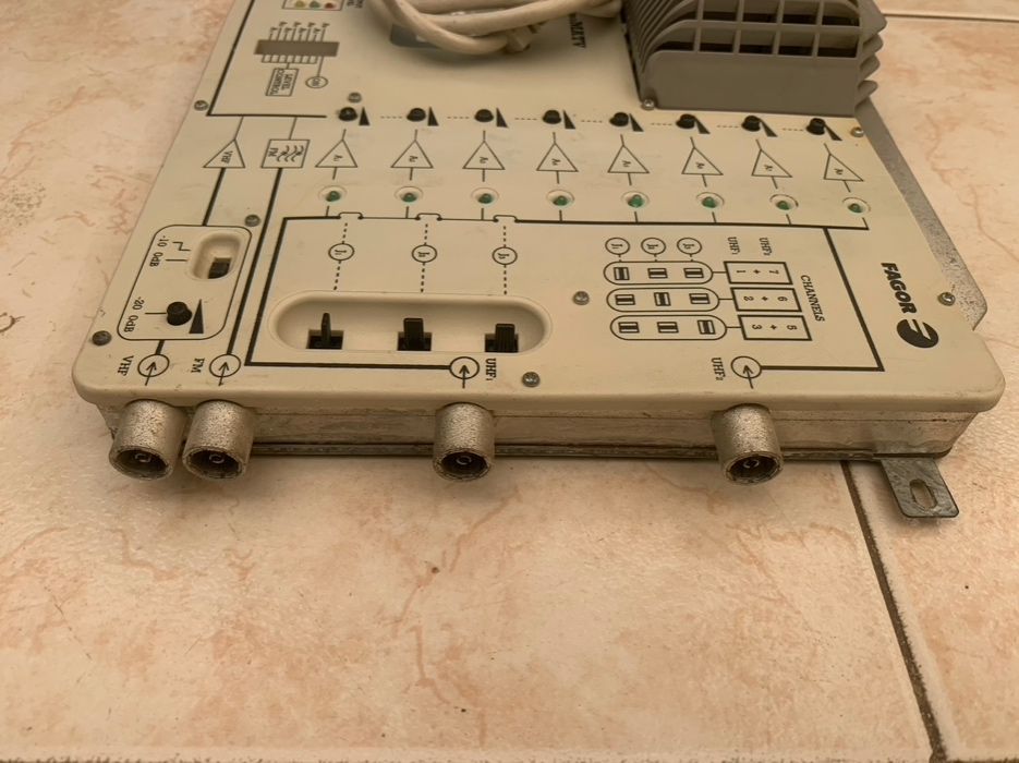 Amplificador Seletivo Programável