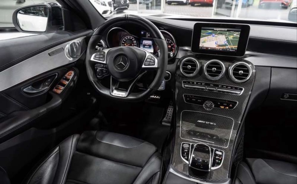 Mercedes C63 AMG v8 Biturbo
