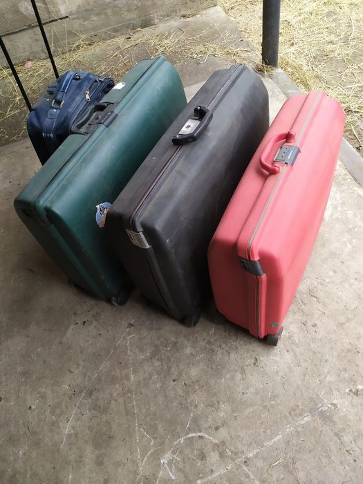 Чемодан ,валіза .