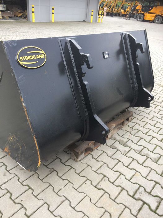 Szufla ładowarkowa STRICKLAND - JCB Q-FIT  1 m3