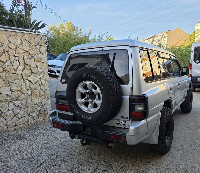 Mitsubishi pajero 2.8 td abas largas — photo 3
