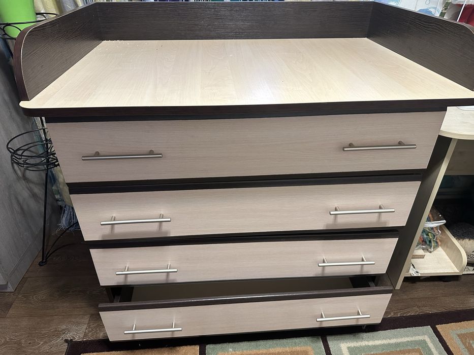 Продам комод б/у.на фото видно дефекти