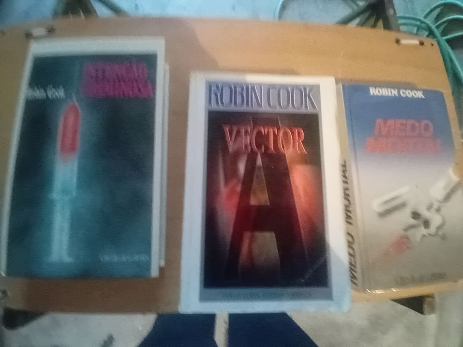 Livros usados mas em perfeito estado.