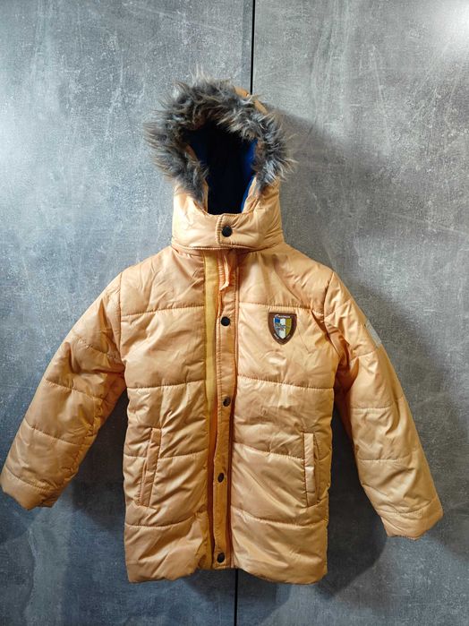 Курточка жовта 400 грн. ( на 7-8 років)