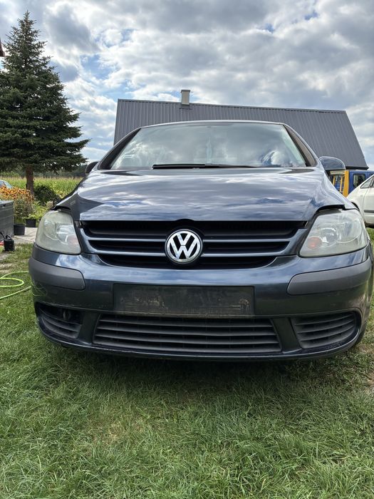 Zderzak przod VW Golf plus 06r kpl z grilem