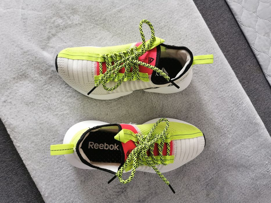 Używane buty sportowe firmy Reebok