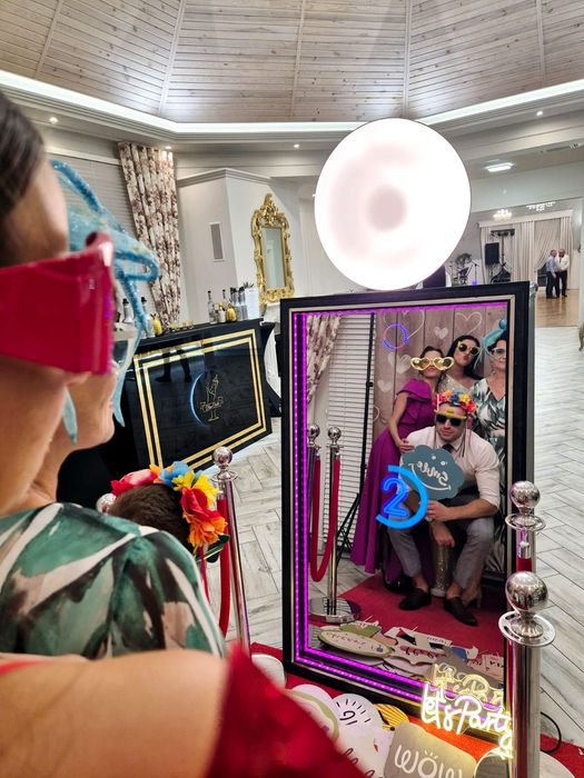 Fotolustro Fotobudka Imprezowe Zwierciadło