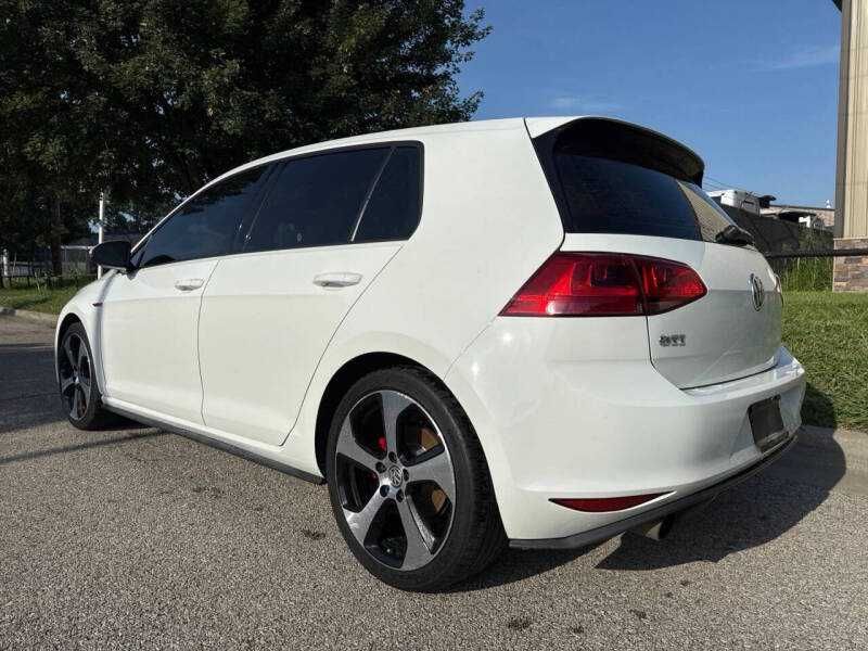 2017 Volkswagen Golf GTI S