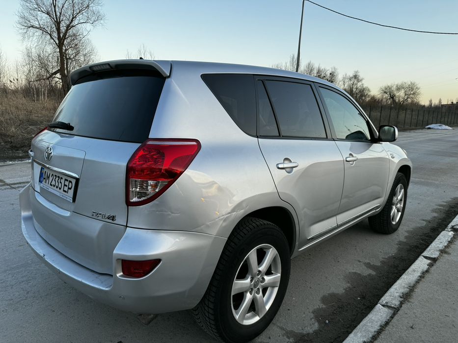 Toyota rav 4 2.2  дизель 2009 рік d4d