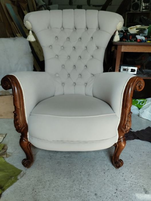 Перетяжка и ремонт мягкой мебели