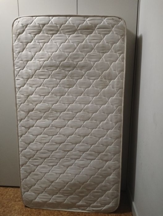 Colchão de solteiro ortopédico