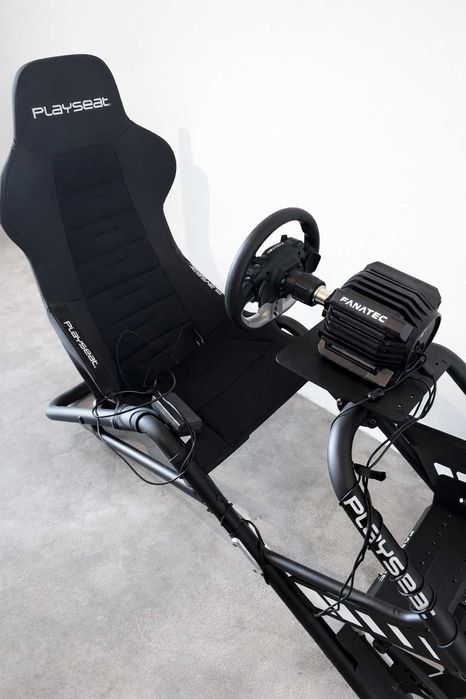 Fanatec GT DD Pro (PlayStation, 5Nm) + Playseat Trophy
