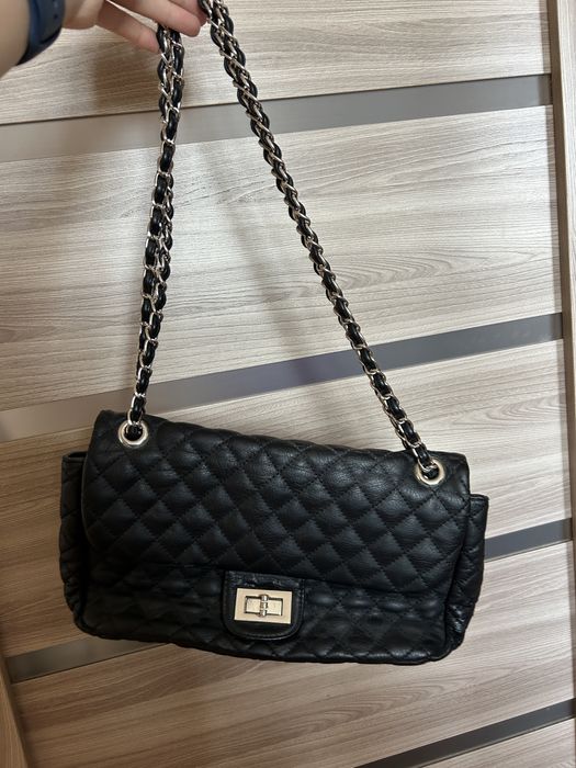 Чорна сумочкп S.Oliver дуже вмістка і елегантна