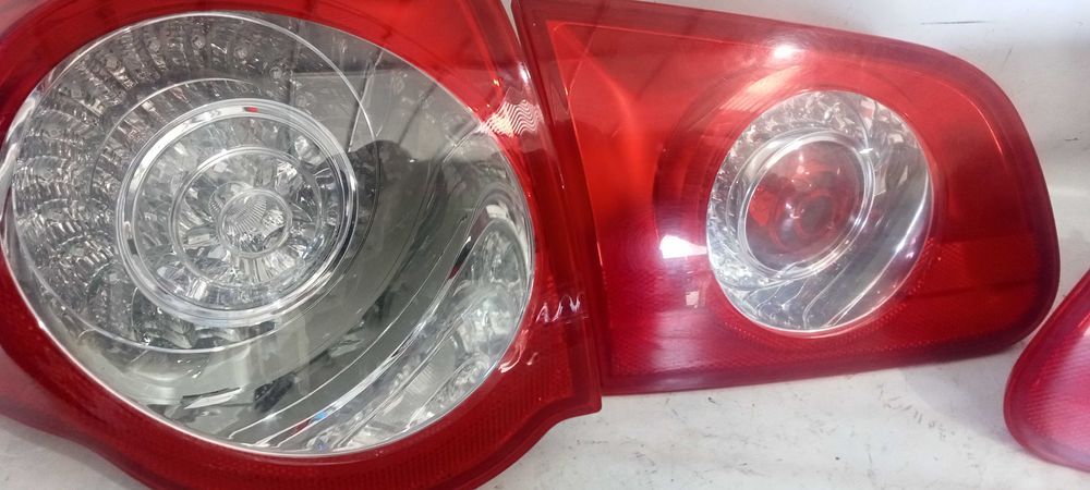 Farolim  Passat Variant 6 (3C5) Comb