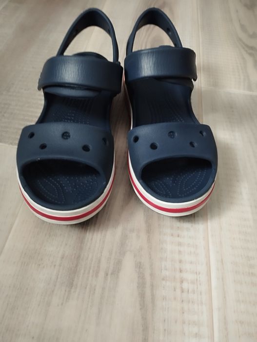 Продам crocs оригінал J3