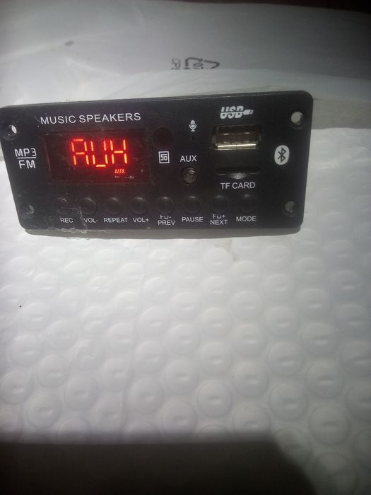 Mp3 проигрыватель с пультом с усилителем Нч 2×10 Ват