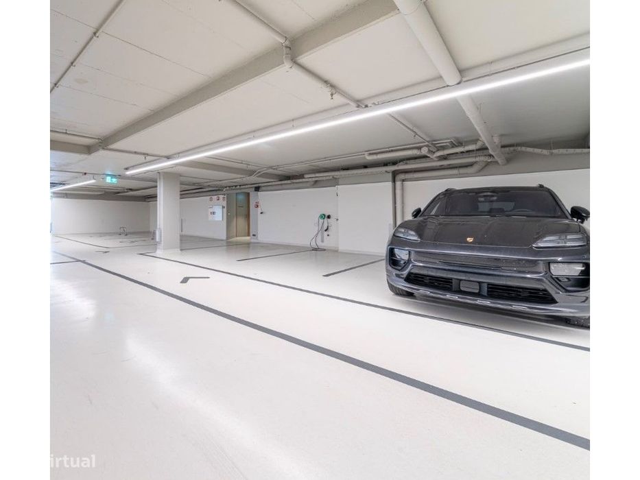 24-hour secure underground parking in Saldanha