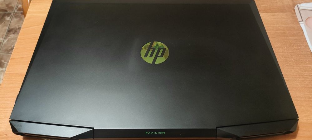 HP Pavilion 17.3 games  piękny jak ze  sklepu .. Zamienię na tańszy