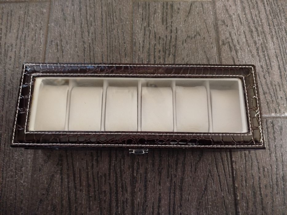 Футляр для хранения часов