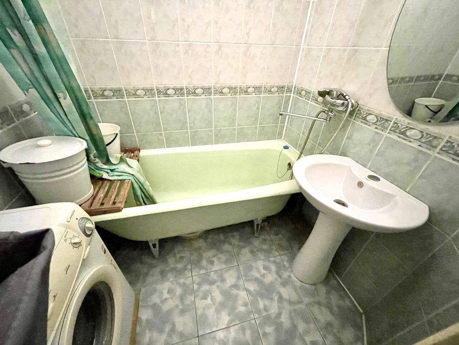 2 кімнатна квартира в Центрі біля Парку Петровського