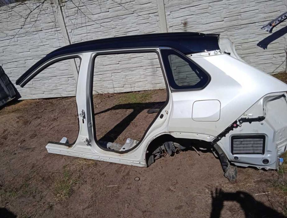 Четверть Toyota Rav4 V крило кузов разборка