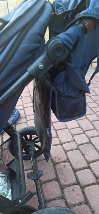 KinderKraft wózek do 22kg + parasolka w zestawie