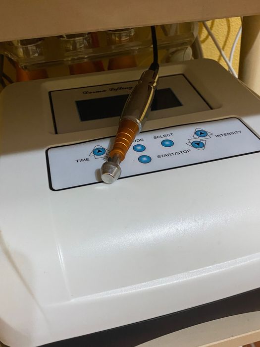 MÁQUINAS ESTÉTICA avançada e marquesa portátil