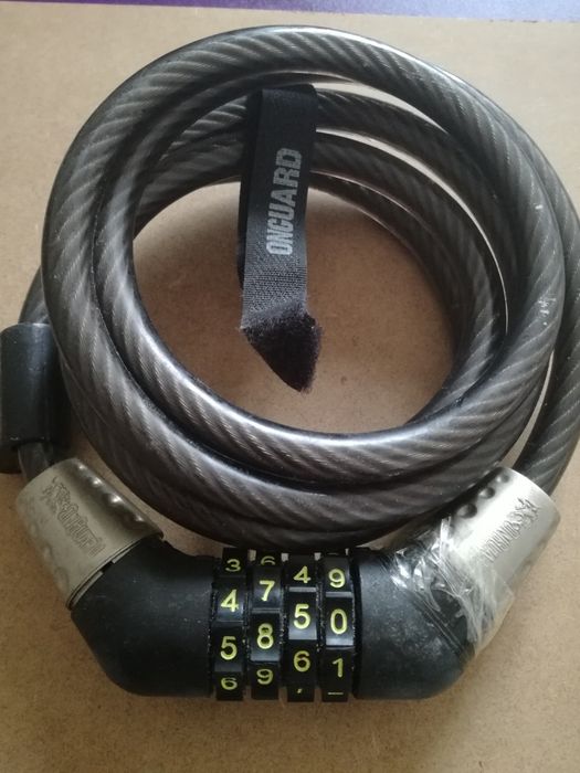 Cadeado OnGuard Mto Resistente a funcionar bem.

Obs: o cadeado apenas