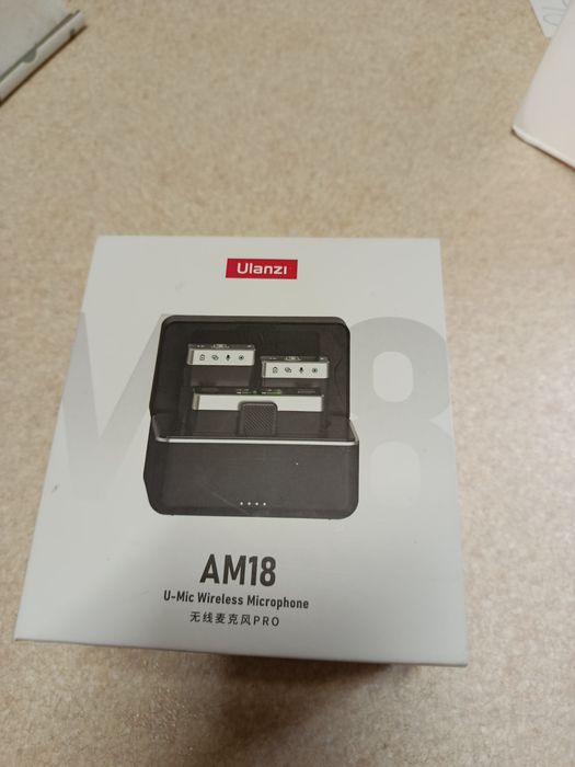 Бездротові мікрофони Ulanzi AM18 Pro. Петлічки мікрофони