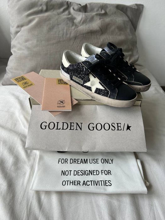 Трендові жіночі блискучі кросівки Golden Goose GB Sparkles black white