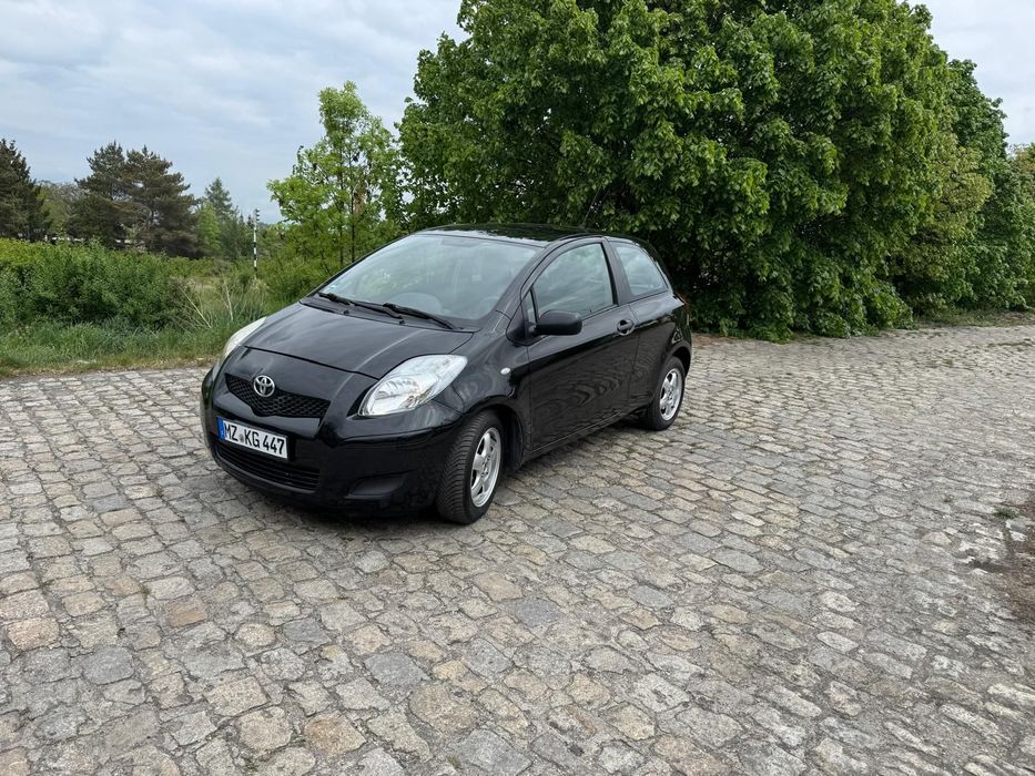 Toyota Yaris Piekna 101koni 6 biegow 1.3vvti sprowadzona!