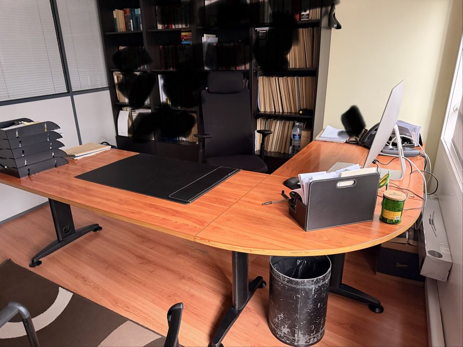 Secretaria em L - como nova