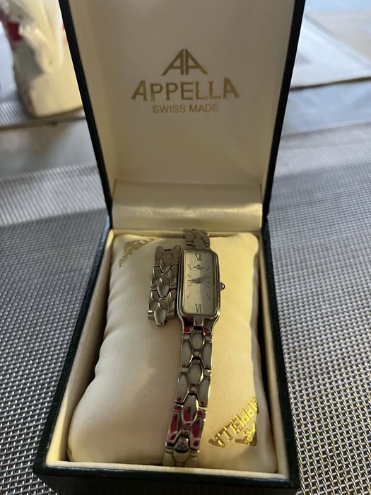 Продам часы Appella