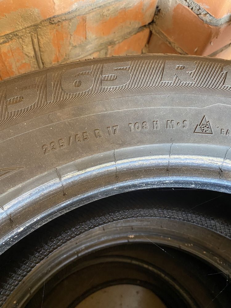 Зимові шини 235/65 r17: 1 000 грн. - Автошини Київ на Olx