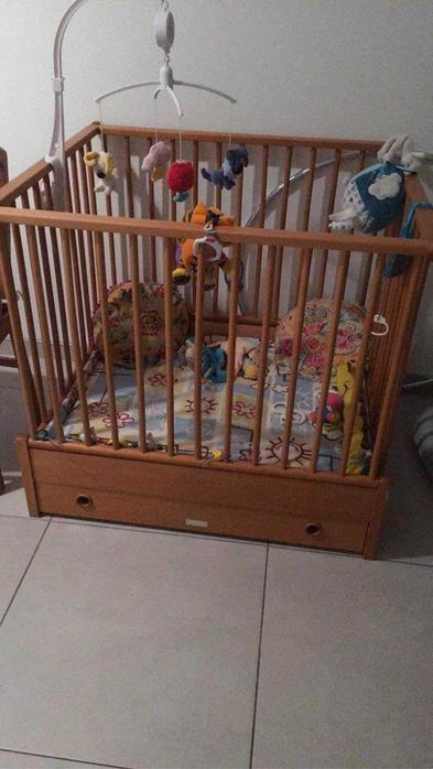 BABY BOX em madeira (como nova )