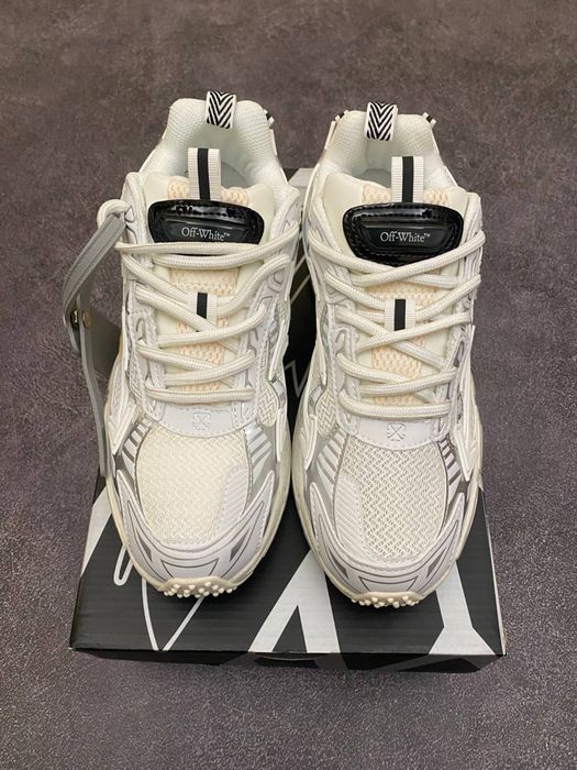Off White Be Right Back White